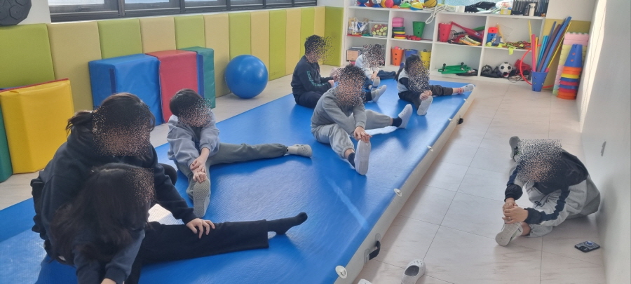 1949055918_TEQrbljs_ca50243fd7a541fba09bcf853691406e2c1f8e9a.jpg 이미지크게보기