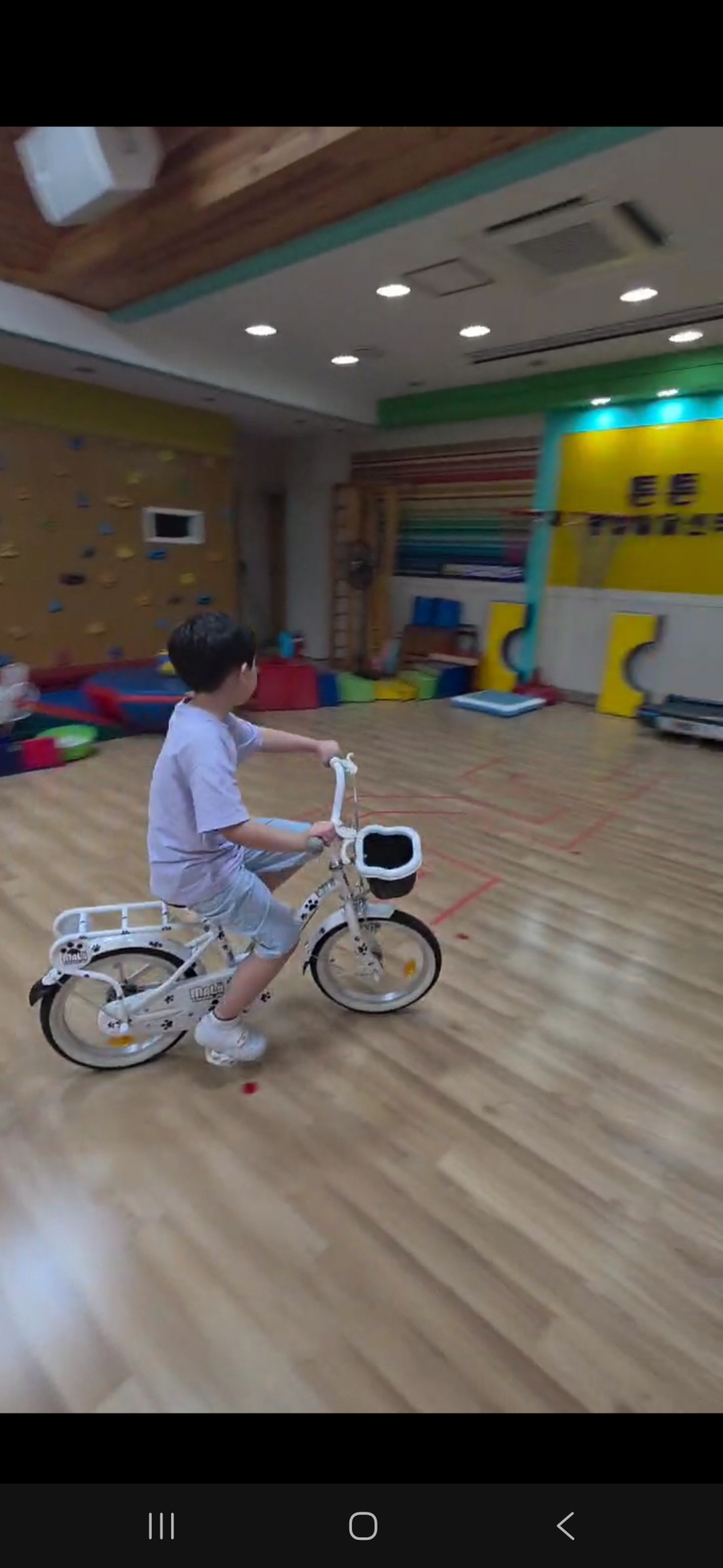 1949055918_tiI8e6PV_fb91437f28a602b2bd5c871affe468469d3c53cd.jpg 이미지크게보기