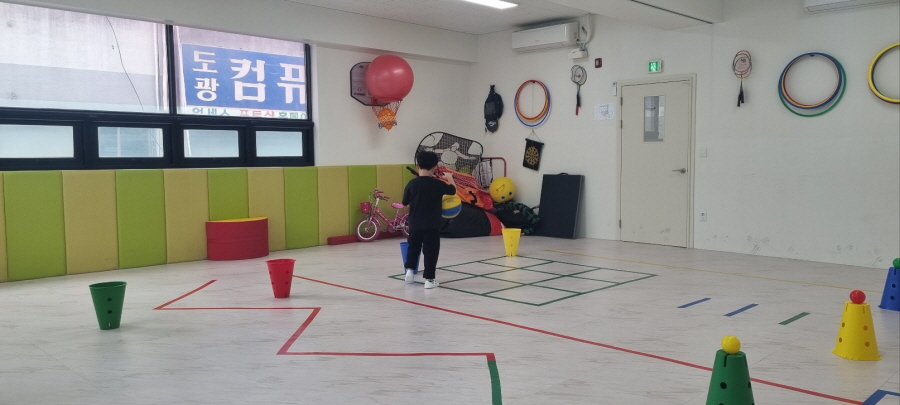 /user/t/tuntun/editor/2510/d1ef3f301df21e57849c7d3d2be42691_1760851358_2945.jpg 이미지크게보기